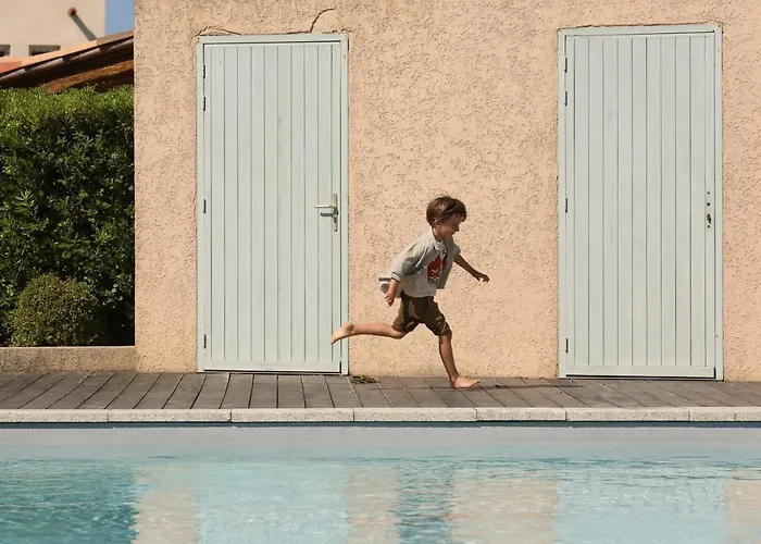 Casa Mia Apartmanhotel 4*